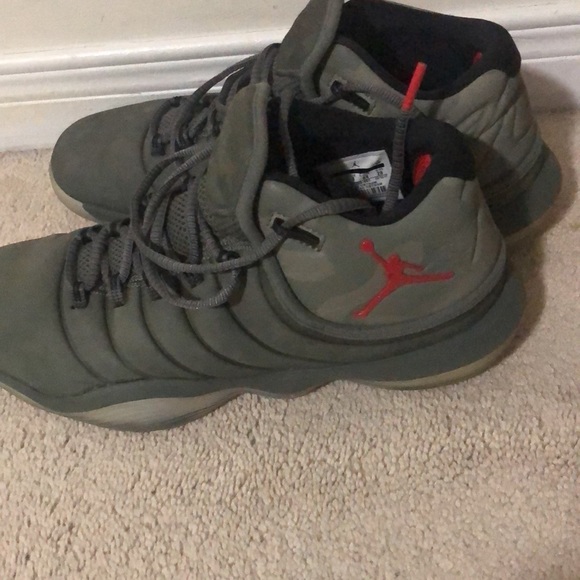 It’s grey Jordan - Picture 3 of 3